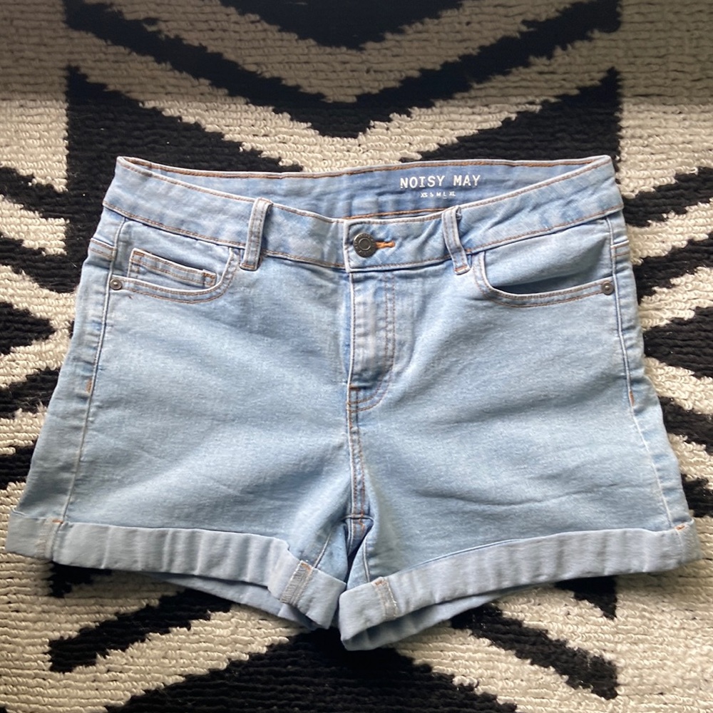 Noisy May cotton blend denim shorts with cuff